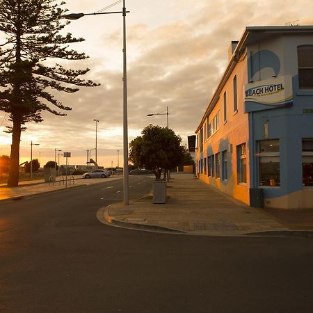 Beach Hotel Burnie Exterior foto